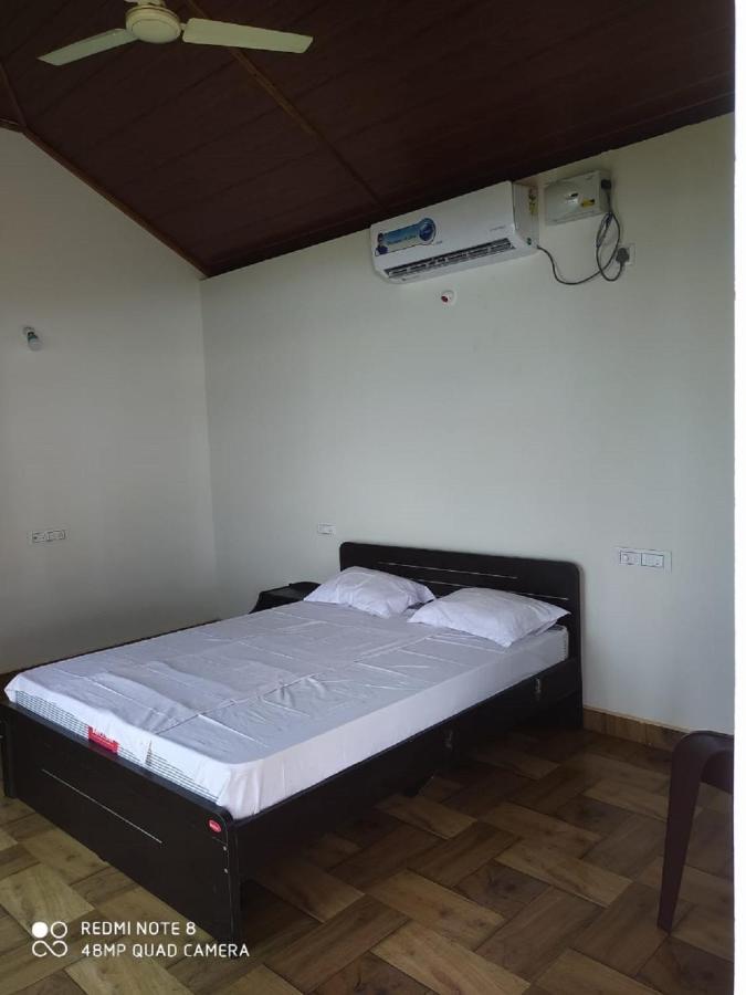 Trippr Gokarna - Beach Hostel Экстерьер фото