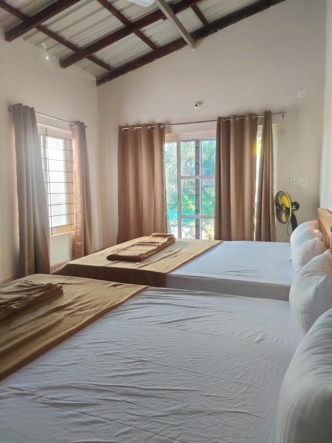 Trippr Gokarna - Beach Hostel Экстерьер фото