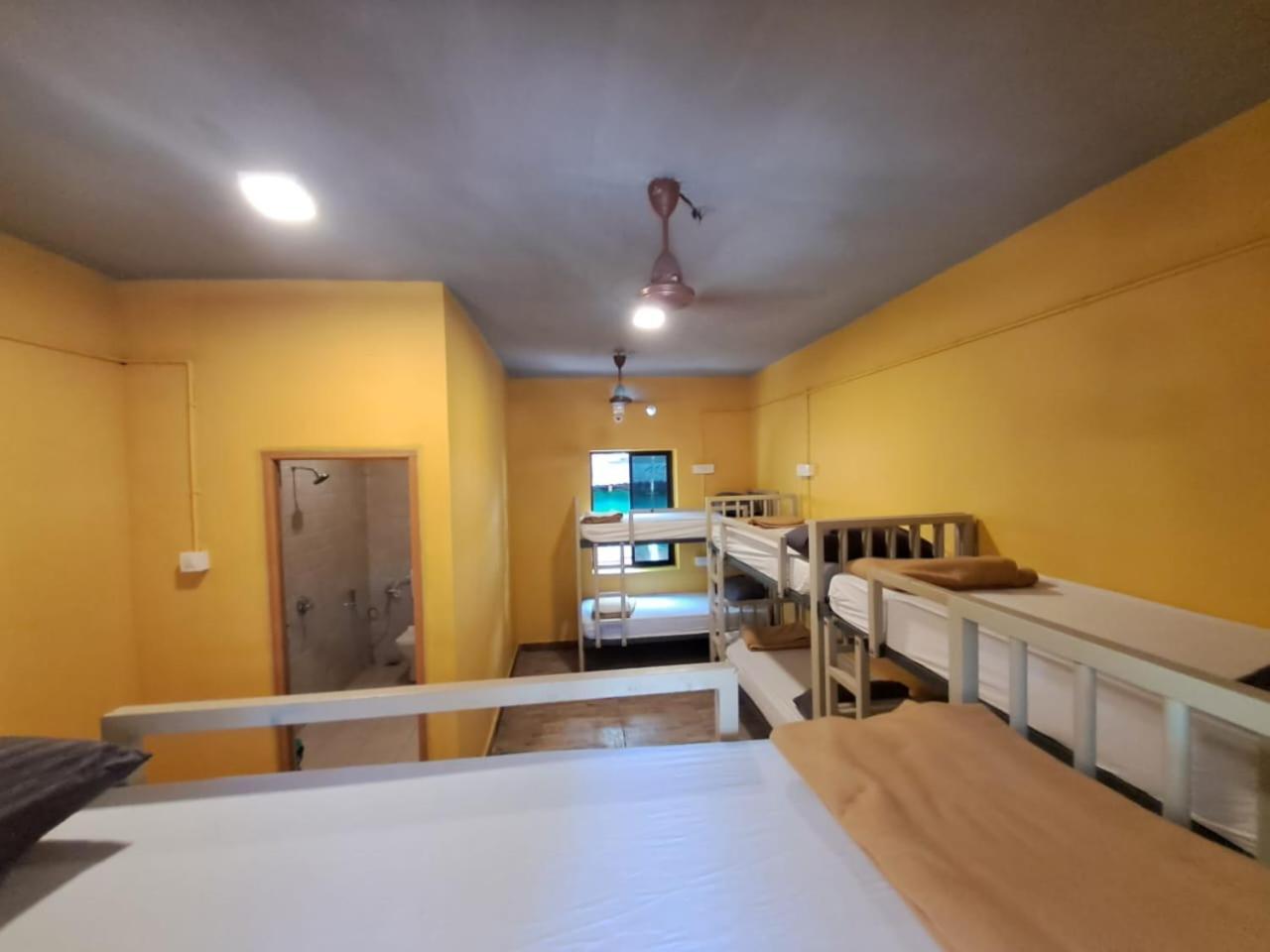 Trippr Gokarna - Beach Hostel Экстерьер фото