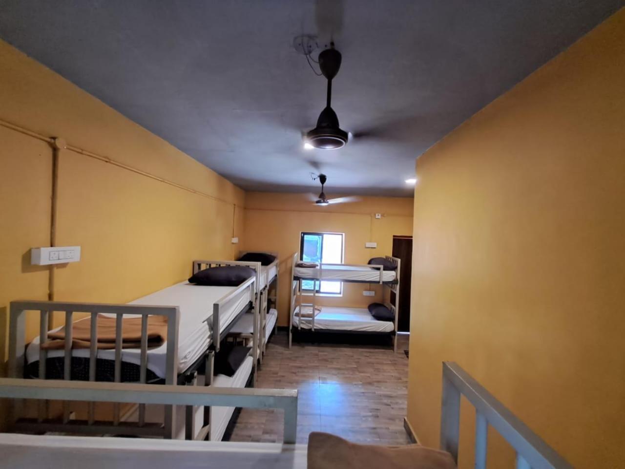 Trippr Gokarna - Beach Hostel Экстерьер фото
