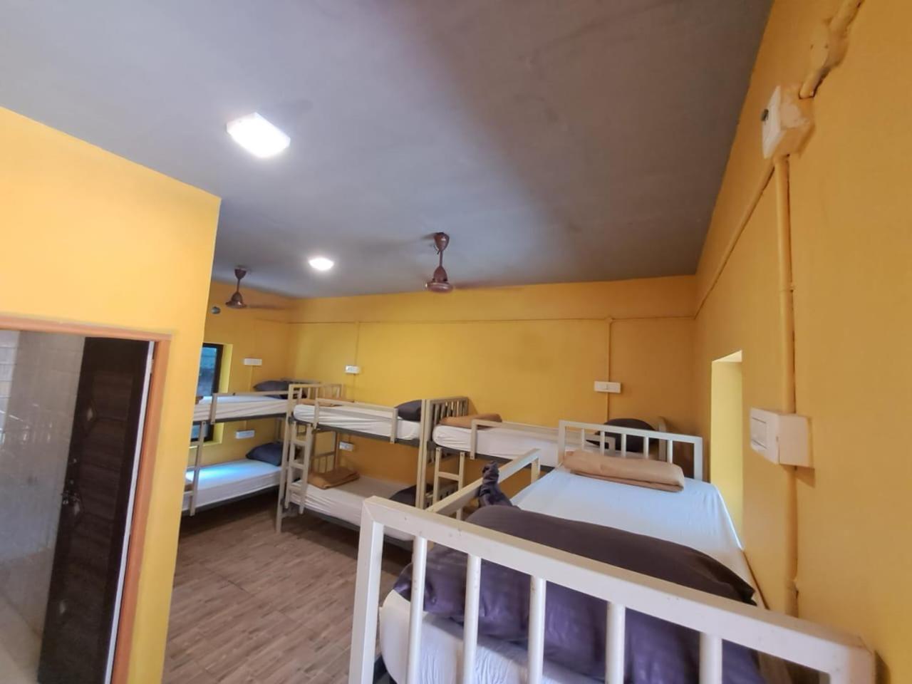 Trippr Gokarna - Beach Hostel Экстерьер фото
